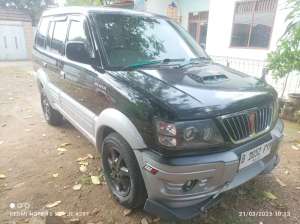 Jual bekas Mitsubishi Kuda Grandia MT,lokasi di 