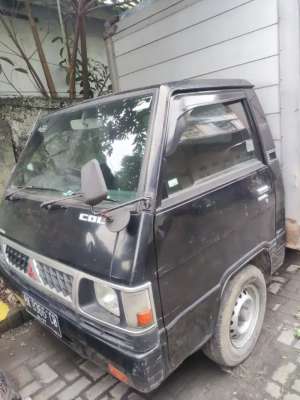 Jual bekas Mitsubishi L300 Box 2012,lokasi di 