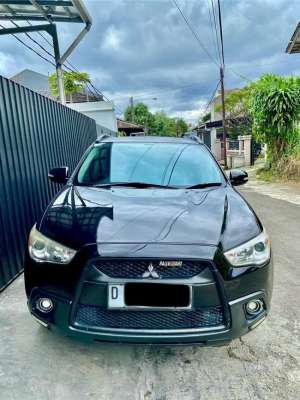 Jual bekas Mitsubishi Outlander Sport 2012 Bensin,lokasi di 