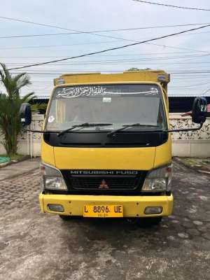 Jual bekas Mitsubishi truk canter 2010,lokasi di 