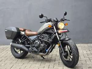 Jual bekas Moge Cruiser Honda Rebel 500 th 2018 ABS Odo 5rb Modif Like New,lokasi di Harjamukti