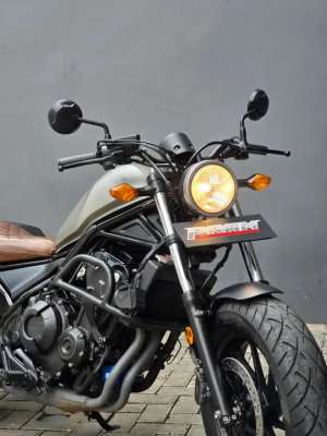 Jual bekas Moge Cruiser Honda Rebel 500 ABS th 2018 Odo 5rb Modif Siap Gas,lokasi di Banyumanik