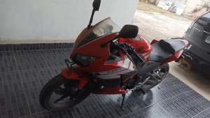 Jual bekas motor cbr150 tangan pertama,lokasi di Rajabasa