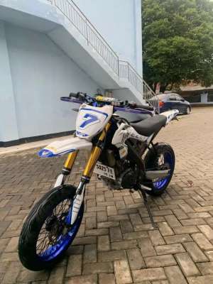 Jual bekas Motor costume trill,lokasi di Cilandak