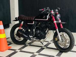 Jual bekas Motor custom scrambler basic scorpio yamaha scorpio bobber caferacer,lokasi di Graha