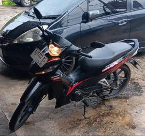 Jual bekas Motor Honda REVO X 2017,lokasi di Laweyan