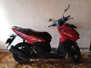 MOTOR HONDA VARIO 160 CBS lokasi di Sanan Wetan, tersedia melalui melalui situs Olx