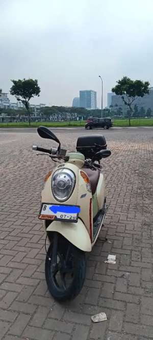 Jual bekas MOTOR SCOPY FI 2013PAJAK HIDUPBOX LENGKAP,lokasi di Karawaci