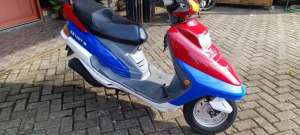 Motor xinbao mirip kymco lokasi di Rappocini, tersedia melalui melalui situs Olx
