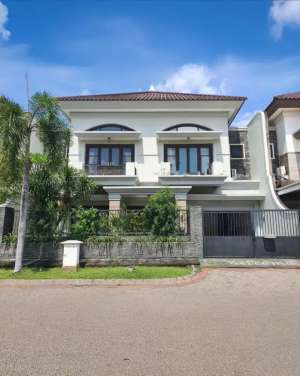 Murah Central Park Klampis Furnish Mewah Dekat Merr lokasi di Sukolilo, tersedia melalui melalui situs Olx