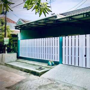 Murah Dijual Rumah Terawat Siap Huni Di Wisma Tropodo Waru lokasi di Waru, tersedia melalui melalui situs Olx