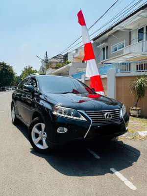 Jual bekas MURAH LEXUS RX270 antik HK VERSION CBU SUNROOF HUD FULL SPEC,lokasi di 