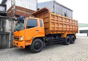 Jual bekas MURAHbanBARU Mitsubishi Fuso tronton 6x4 Dump truck 2022 dumptruk,lokasi di Jakarta DKI