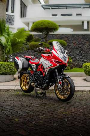 Jual bekas MV Agusta Turismo Veloce 800 Reparto Corse Tahun 2022,lokasi di Blimbing