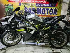 Jual bekas NINJA 250 2019 UM 1JT SAS JL BARATAJAYA 19 NO 5 SBY,lokasi di Sukomanunggal