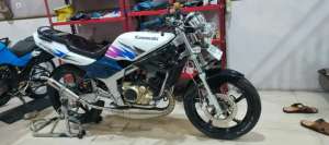 Jual bekas Ninja j r up ss sudah super kips beres restorasi byk part baru 85,lokasi di Buahbatu (Margacinta)