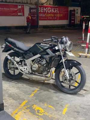 Jual bekas Ninja R 2013 Pajak panjang,lokasi di Palmerah