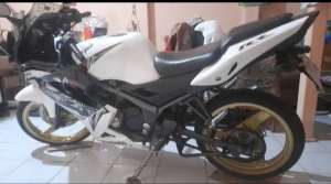 Jual bekas Ninja RR 2013 SE albino,lokasi di Koja