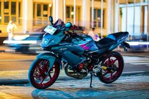 Jual bekas Ninja rr New 2012 full variasi,lokasi di Cinambo