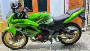 Jual bekas Ninja RR New 2014,lokasi di Tanah Sereal