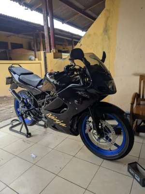 Jual bekas Ninja Rr old 2011,lokasi di Sepatan