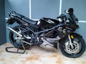 Jual bekas Ninja rr old 2012,lokasi di Regol