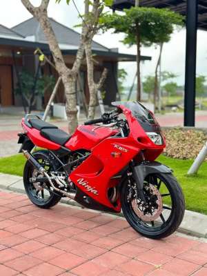 Jual bekas Ninja RR Old 2012 Full spek Mulus Istimewa,lokasi di Danurejan