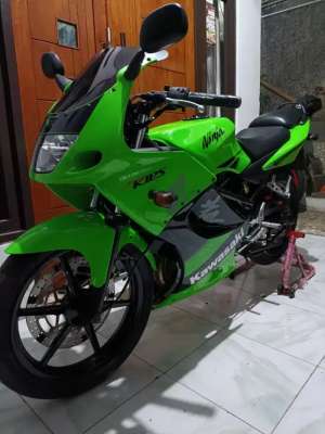 Jual bekas Ninja rr old gen 4 2011,lokasi di Lengkong