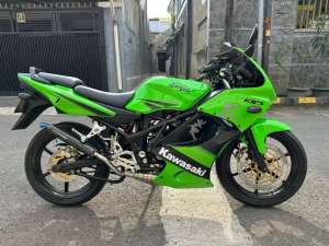 Jual bekas Ninja rr old gen4 SE 2011,lokasi di Lengkong