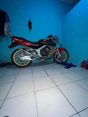 Jual bekas Ninja ss asli tembus 2014,lokasi di Duren Sawit