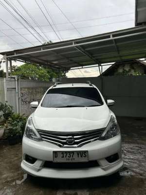 Jual bekas Nissan Livina HWS 1.5 Matic 2014,lokasi di 