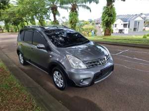 Jual bekas Nissan Livina X Gear 2011 AT,lokasi di 