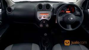 Jual bekas Nissan March 1.2L MT 2012 Abu-Abu,lokasi di Kota Tangerang Selatan