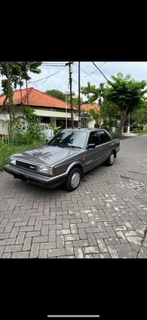 Jual bekas Nissan Sentra 1989 Bensin,lokasi di 