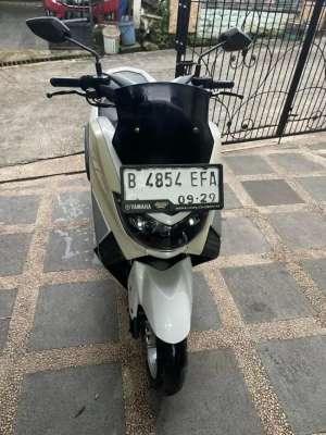 Jual bekas Nmx thn 2018 ss lengkap pajak on,lokasi di Beji