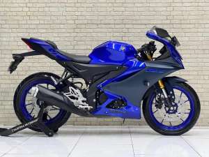 Jual bekas Odo 6rb SimpenanYamaha R15 V4 2022 Blue Rice Plat Jatim-Mustika,lokasi di Klojen