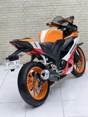 Jual bekas ODO 7RB Yamaha R15 V3 2021 Repsol Edition Mustika motor,lokasi di Pare