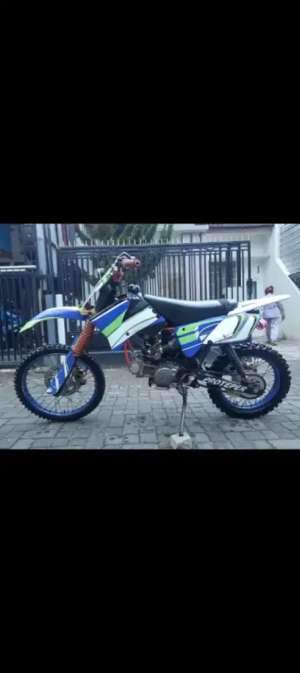 Jual bekas Odong 2 trel mesin Vega borup sonik 150cc,lokasi di Batu