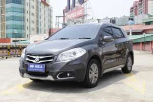 Jual bekas OLXmobbi Suzuki SX4 1.5 S-Cross Bensin-MT 2016 Abu,lokasi di 