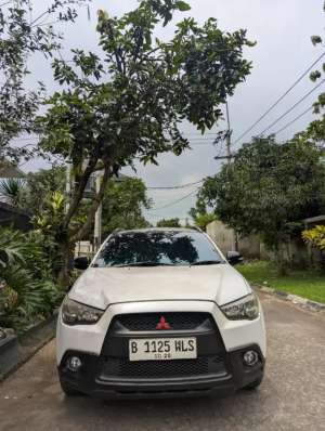 Jual bekas Outlander PX AT 2013,lokasi di 