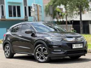 Jual bekas PAJAK PANJANG HRV SE 1.5 CVT 2018 Hijau Olive,lokasi di 