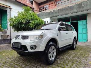 Jual bekas Pajero Sport Dakar 2012 plat L pajak hidup pcd velg fortuner,lokasi di 