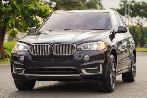 Jual bekas Panoramic BMW X5 xLine xDrive 3.5i Black 2016 gle400 320i 520i,lokasi di 