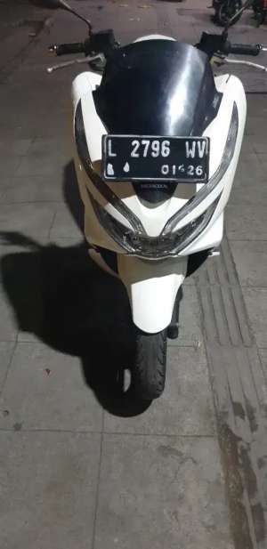 Jual bekas PCX 150 th 2021 mulus pool pjk baru,lokasi di Bubutan