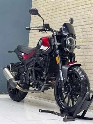 Jual bekas Perfect ConditionBeneli Lioncino 2019 Murah Berkelas-Mustika Saiful,lokasi di Sukun