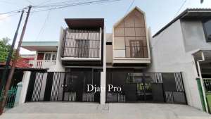 Perum. Pondok Nirwana, Rumah Idaman 2 Lantai Selangkah Dari MERR lokasi di Rungkut, tersedia melalui melalui situs Olx