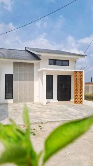 PERUMAHAN BARU DI MEDAN JOHOR MINIMALIS lokasi di Medan Johor, tersedia melalui melalui situs Olx