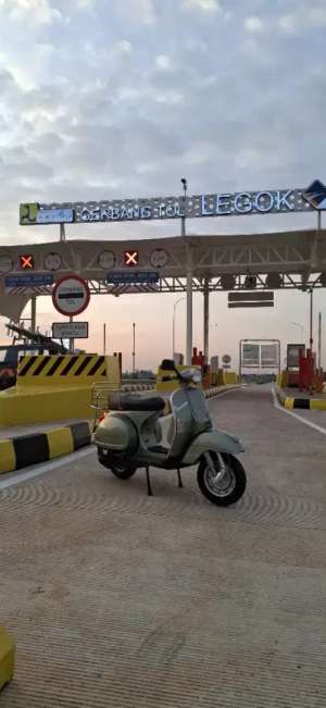 Jual bekas Piaggio Vespa Exlusive 1989,lokasi di Bumi Serpong Damai