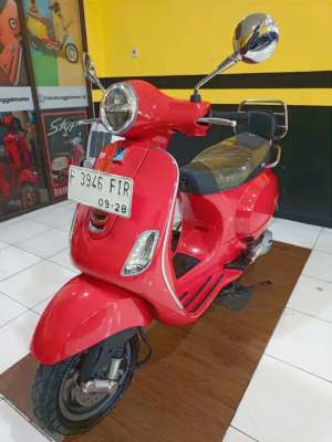 Jual bekas Piaggio vespa matic LX 125,lokasi di Tanah Sareal