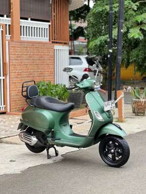 Jual bekas Piaggio Vespa S125 iGet, Tahun 2019. MulusSiap Pakai,lokasi di Tebet